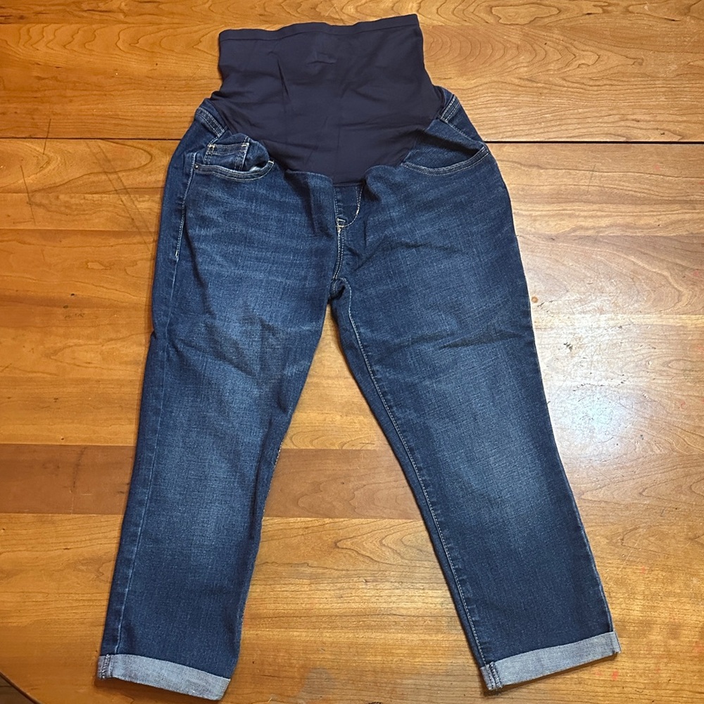 Maternity Denim Jeans capris, old navy size 6